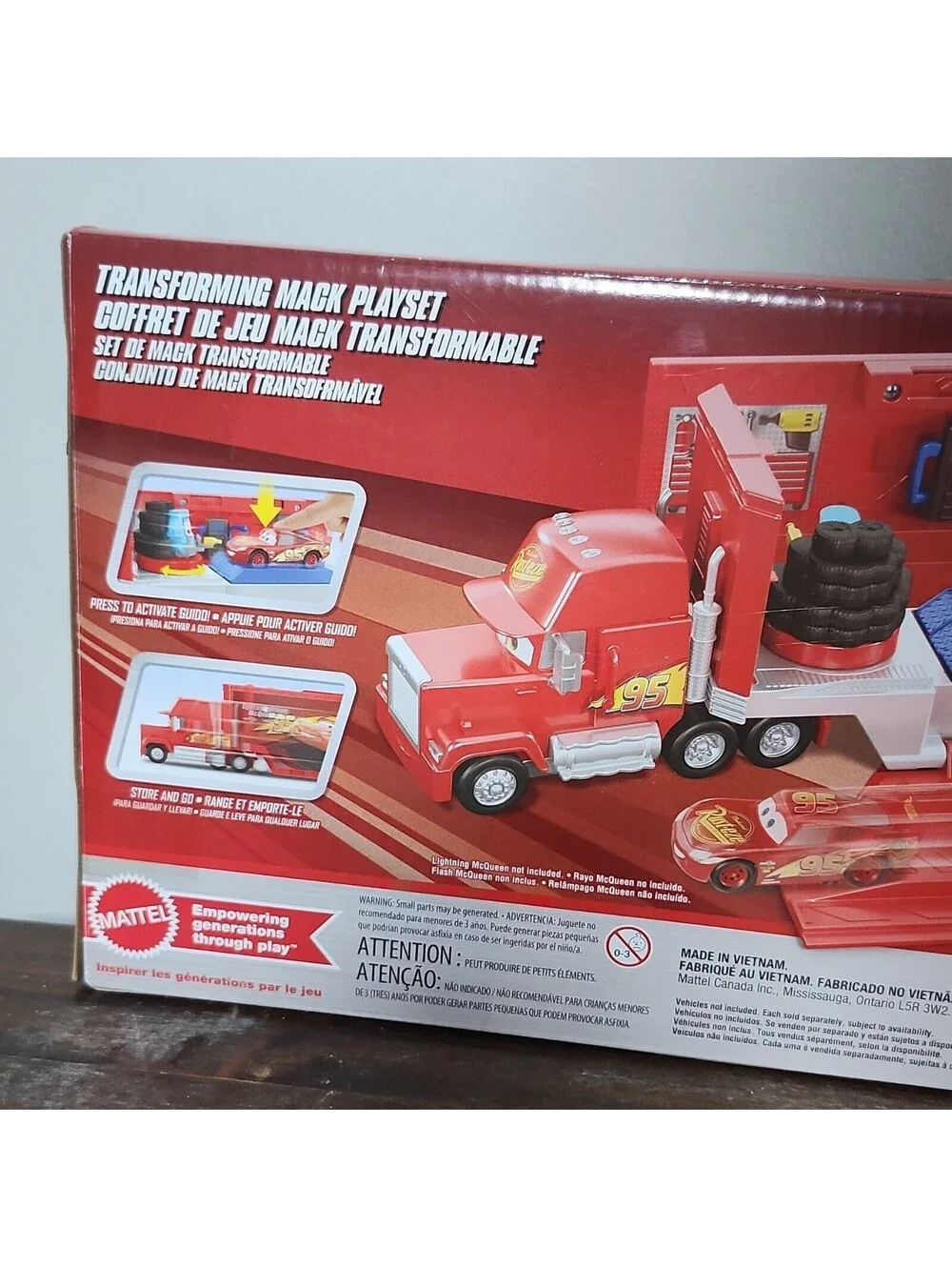 New In Box Mattel Disney Pixar Cars Transforming Mack Playset Red/Silver Truck